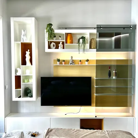 Luxury In The Center Of The City- 5 Min To Duomo 公寓 *
