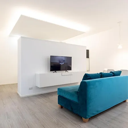 Collection Moscova 18 - Collection