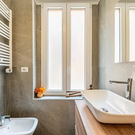 Station's Nest - A Stone's Throw From The Station Apartamento *