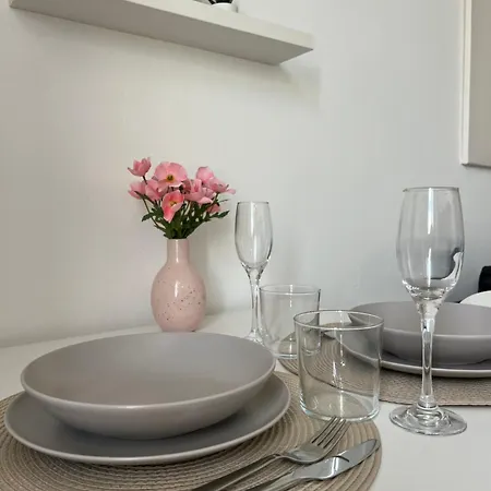 Modern - Strategic Position For Duomo, Linate And Station In 20 Minutes *