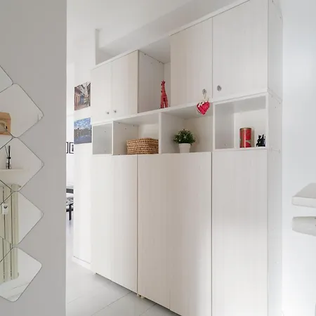 Appartamento Guesthost - Comfy M2 Udine *