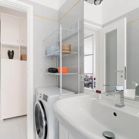 Guesthost - Comfy M2 Udine *