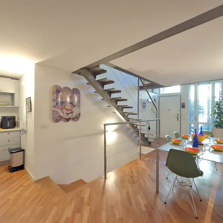 Homeby, Loft Nicholas Апартаменты Милан