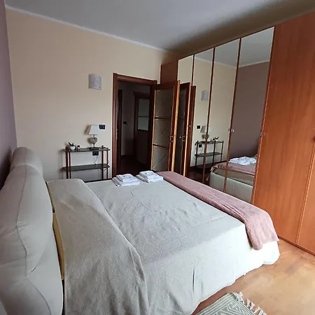 La Tana In Via Boifava In Appartement *