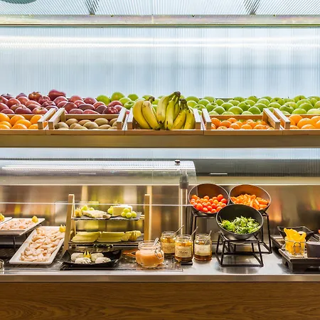 Mate Collection Giulia, Milan