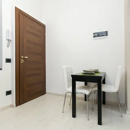 Dei Mercanti 4* Milan