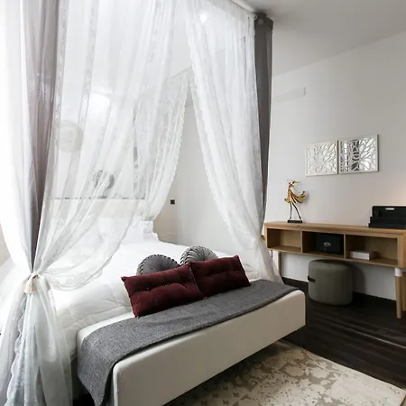 Dei Mercanti 4* Milan