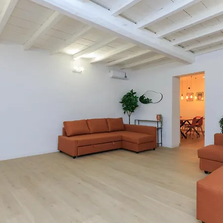 Ornato Urban Loft Apartment