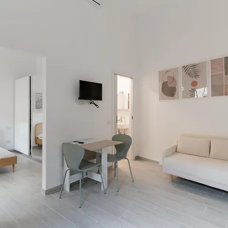 Apartment Guesthost - Patio Varesina Mailand