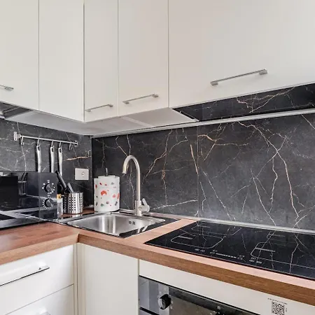 San Siro Hideaway, Garage,metro&wifi! Διαμέρισμα *