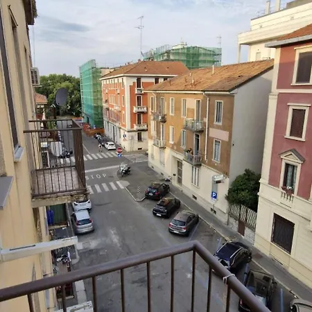 Appartement Luminoso Trilocale Vicino Stazione E M3 Rogoredo Ideale Per Lavoro Milan