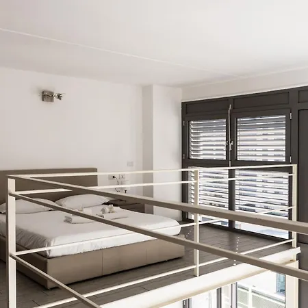 Youhosty - Bruno Maderna 17 Duplex Appartamento Milano
