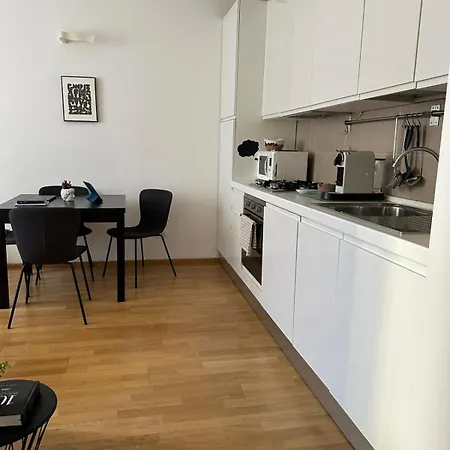 Casa Maclo 55sqm Cozy 2 Bdr Station Area Lejlighed *