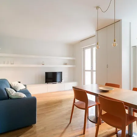 Guesthost - Bright M1 Precotto Apartment *