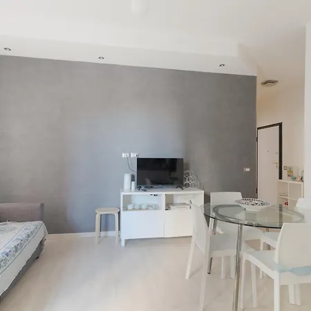 Guesthost - Cute Navigli Μιλάνο