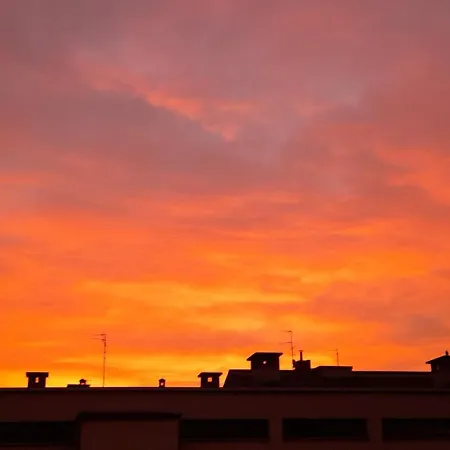 Near Linate Duomo And Station Minutes Away