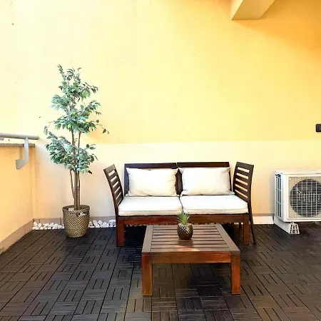 Live House-attico, Ampio E Luminoso Monolocale Милан