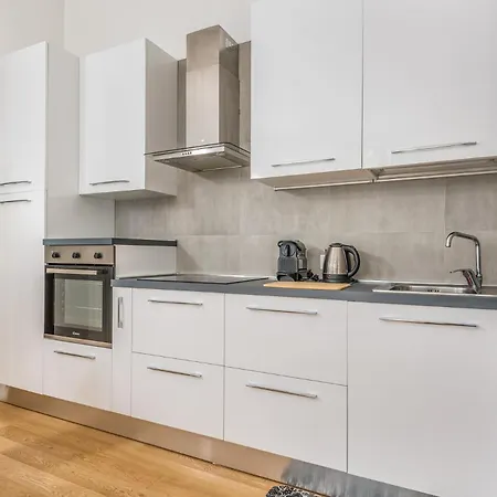 Appartement Luxury Via Morgagni 4 Pax Wi-fi Milan