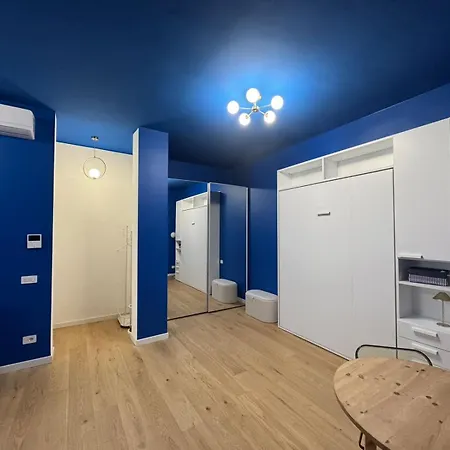 Apartament Little Blue Mediolan