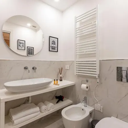 B - Diamond In The Center Apartment Milan