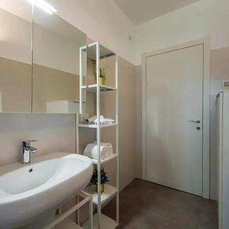 B - Elegant With Terrace & Gym *