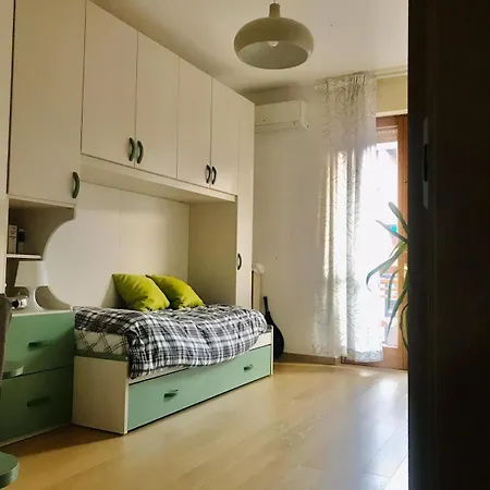 Large Bright - Strategic Location Appartement