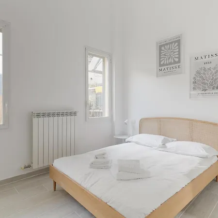 Apartment Guesthost - Patio Varesina