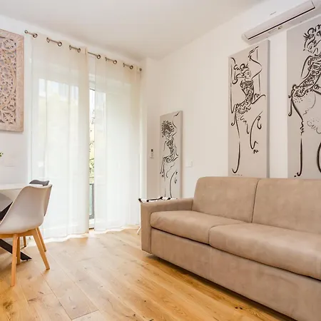 Regina24 Luxury - Elegante A Porta Venezia, 5 Min Dalla Metro Apartman Milánó