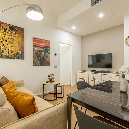 Heritage 400 Mt From Duomo Milano