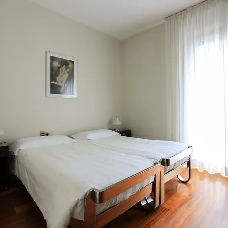 Vip's Hotel *