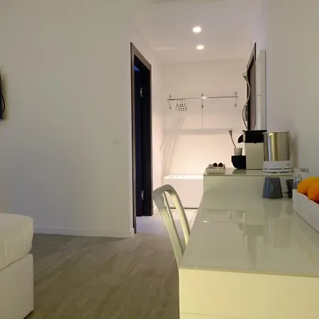 メイド　トゥ　メジャー　ビジネス ゲストハウス ミラノ