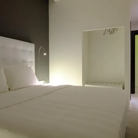 メイド　トゥ　メジャー　ビジネス ミラノ