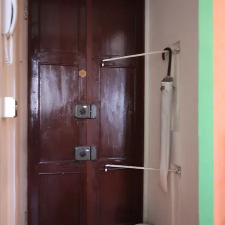 Colorful Porta Romana Apartament Mediolan