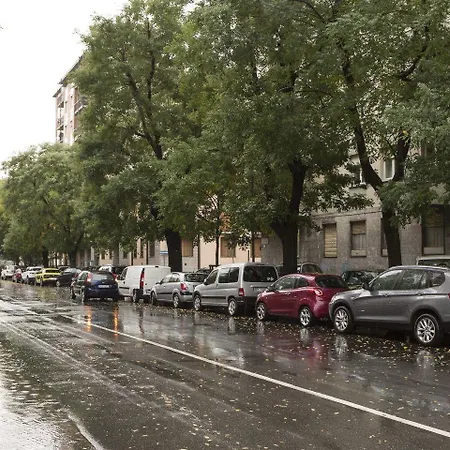 Joivy Warm Family Flat For 4 With Terrace In Milano