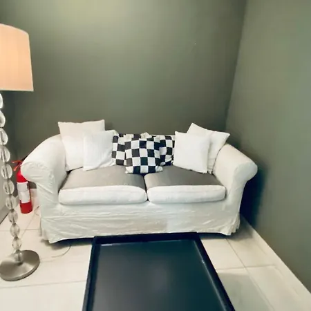 The King Of بيت ضيافة