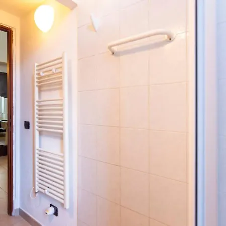 Deluxe Studio, Wi-fi, Self Check-in, Air Condition Mailand