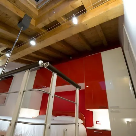 فندق Versoverde Alzaia Naviglio Grande 4*