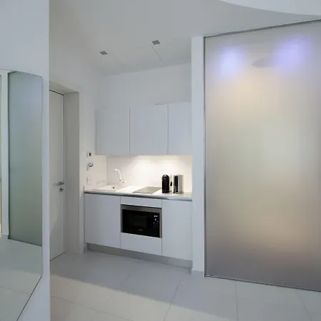 Отель Gatto Bianco Mia 2*