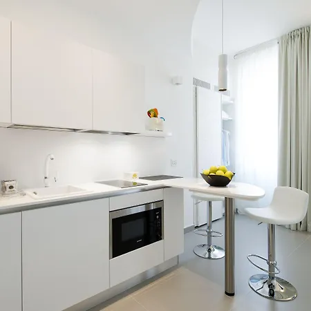 Gatto Bianco Mia Hotell