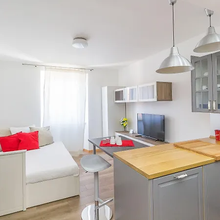 Alessia's Flat - Sarpi 2 Daire Milano