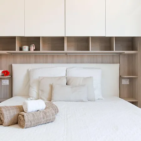 Alessia's Flat - Sarpi 2 Daire Milano