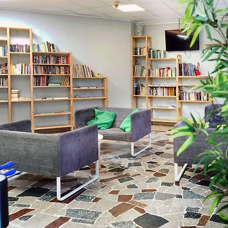 Aig Piero Rotta Hostel *