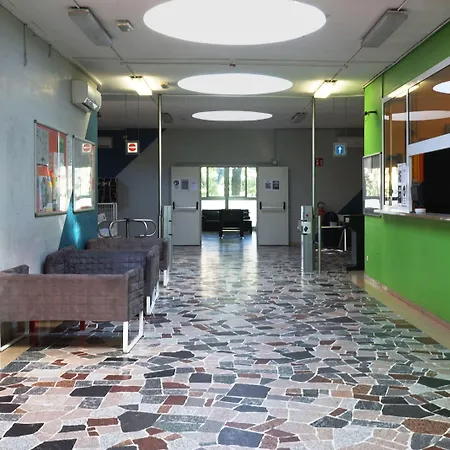 Aig Piero Rotta Hostel *