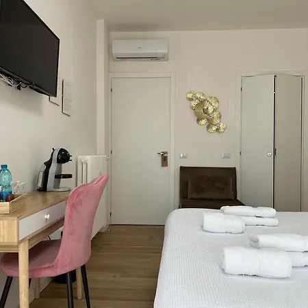 La Maison De San Siro Bed & Breakfast 4*