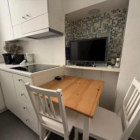 Monolocale In Via Cadore 2 - Duomo Apartman