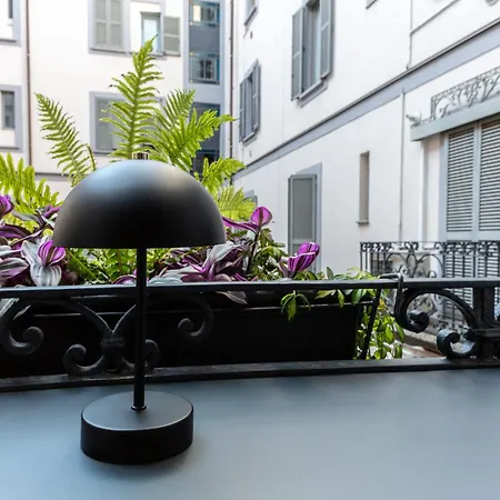 Younique Boutique 3*