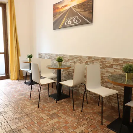 Carlo Goldoni 2* Milano