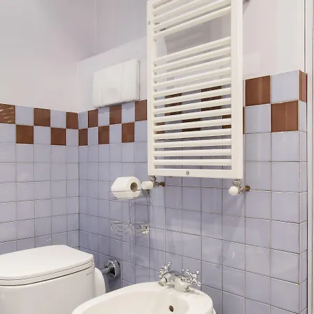 Easyhomes - Porta Venezia Oberdan Milaan