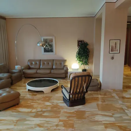 Apartman Arco Della Pace