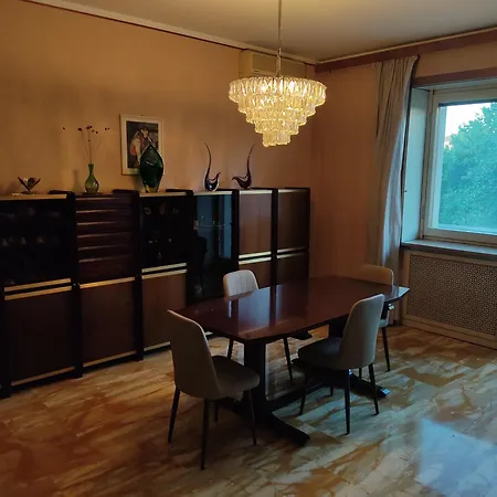 Arco Della Pace Apartman *